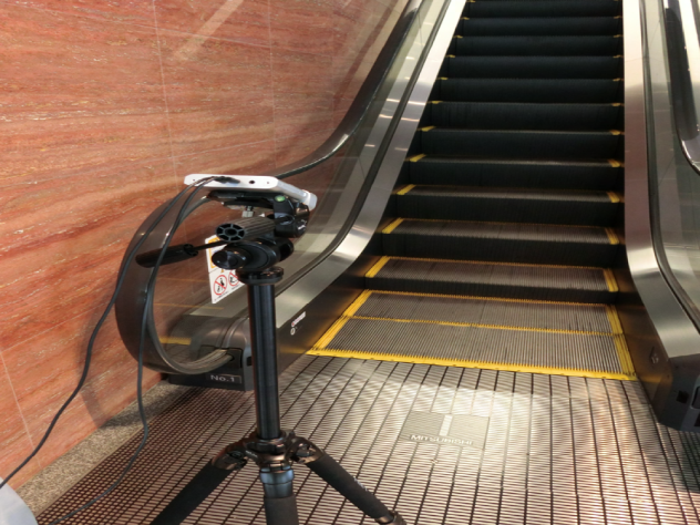 Escalator step recognition